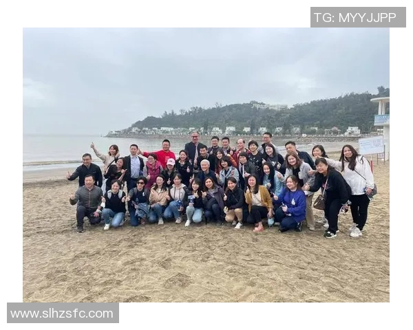 深圳篮球队在世锦赛中的团队协作表现分析与启示